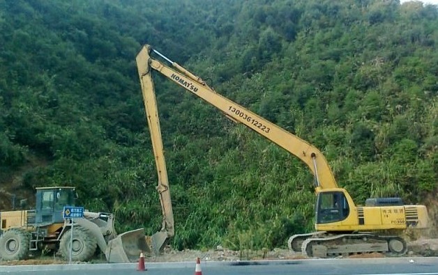 長臂挖掘機(jī)廠家、長臂挖掘機(jī)廠家定制、長臂挖掘機(jī)廠家改裝
